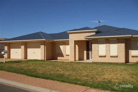 7 Newhaven Dr, Craigmore, SA 5114