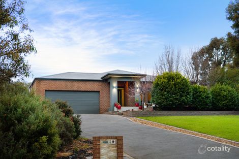 25 Janelle Dr, Maiden Gully, VIC 3551