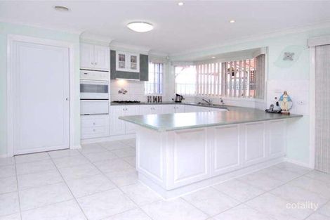 Property photo of 22 McNicholl Way Delahey VIC 3037