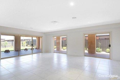 Property photo of 165 Dunnings Road Point Cook VIC 3030