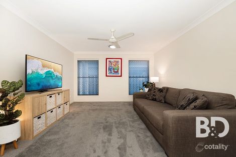 Property photo of 2 Paluma Place Narangba QLD 4504