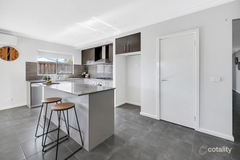 Property photo of 2 Spaniel Avenue Wyndham Vale VIC 3024