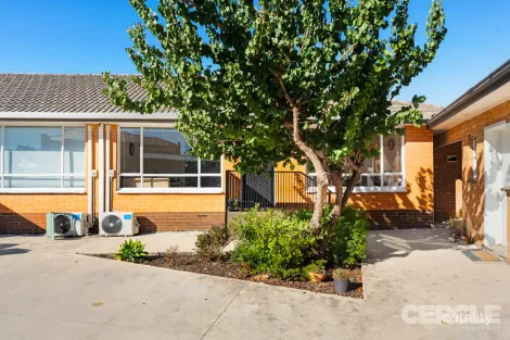 1/2 Almond Ave, Brooklyn, VIC 3012