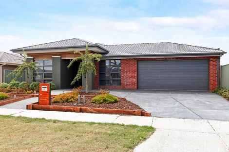 Property photo of 4 Narmara Mews Wyndham Vale VIC 3024