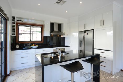 Property photo of 19 Old Sheoak Court Highbury SA 5089