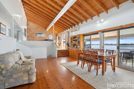 Property photo of 82 Settlement Point Road Port Macquarie NSW 2444