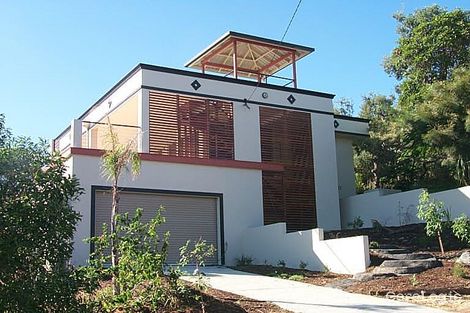 5 Karboora Dr, Point Lookout, QLD 4183