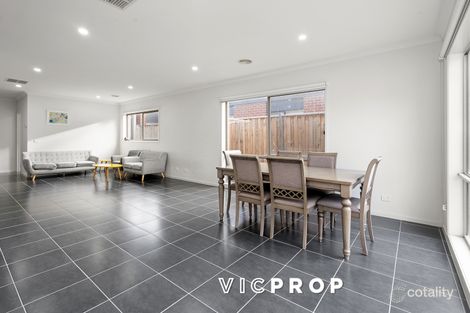 Property photo of 15 Oats Way Truganina VIC 3029