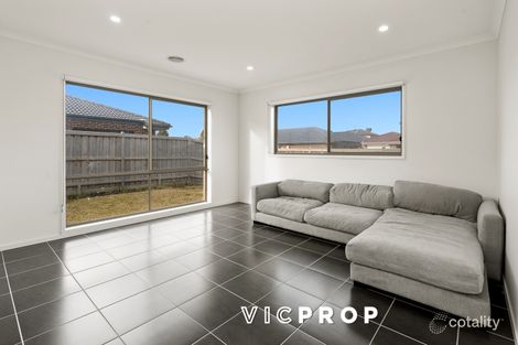 Property photo of 15 Oats Way Truganina VIC 3029