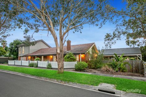Property photo of 18 Marshall Drive Mill Park VIC 3082