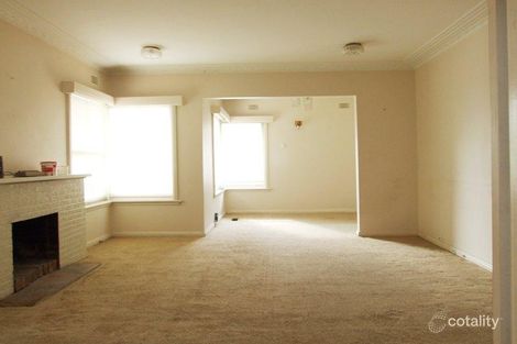 Property photo of 18 Ocean Street Ormond VIC 3204