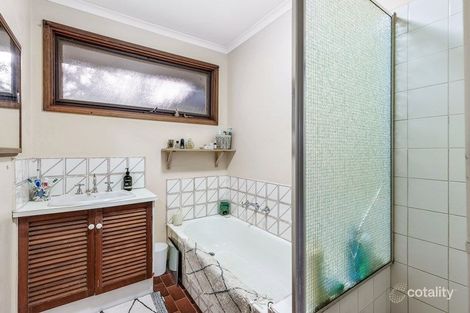 Property photo of 10 Stokes Place Eltham VIC 3095