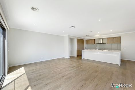 Property photo of 1 Landor Way Craigieburn VIC 3064