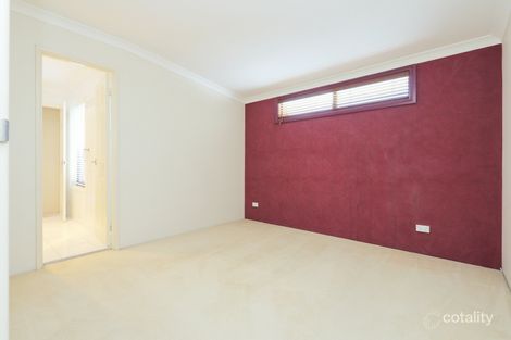 Property photo of 2 Ameling Rise Fremantle WA 6160