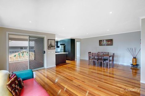 Property photo of 5 Acorn Grove Mooroolbark VIC 3138
