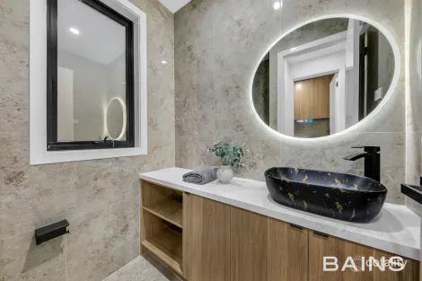 Property photo of 11 Lowe Drive Doreen VIC 3754