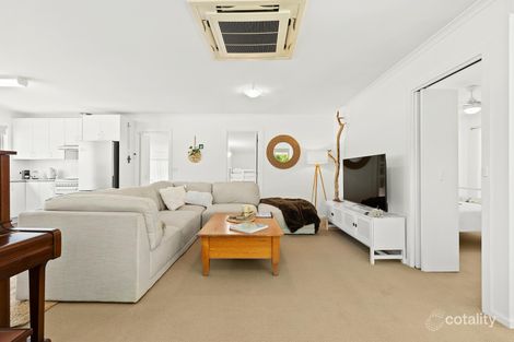 Property photo of 1 Myamba Parade Surfside NSW 2536