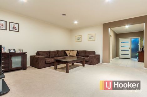 Property photo of 7 Ogle Way Cranbourne North VIC 3977