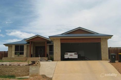 14 Stella St, Boyne Island, QLD 4680