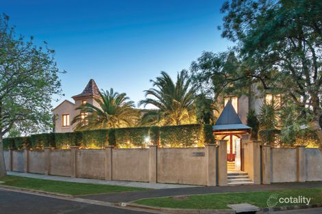 Property photo of 2 Lorac Avenue Brighton VIC 3186