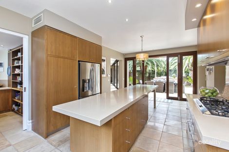Property photo of 2 Lorac Avenue Brighton VIC 3186