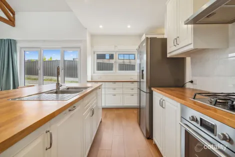 Property photo of 53 Twynam Street Jindabyne NSW 2627