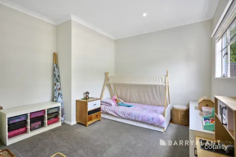 Property photo of 2 Diana Street Croydon VIC 3136