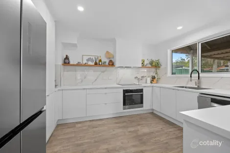 Property photo of 12 Leuneah Lane Karana Downs QLD 4306