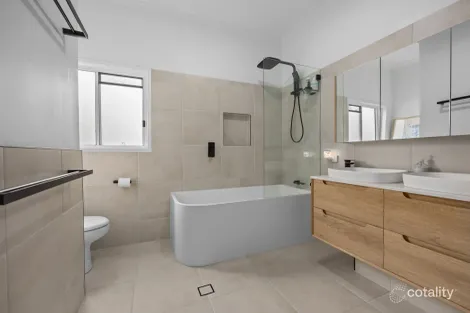 Property photo of 12 Leuneah Lane Karana Downs QLD 4306