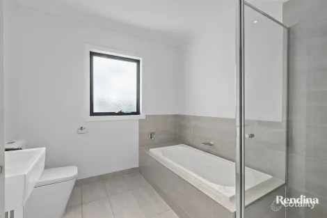 Property photo of 32B Castley Crescent Braybrook VIC 3019