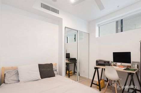 Property photo of 2081/123 Cavendish Road Coorparoo QLD 4151