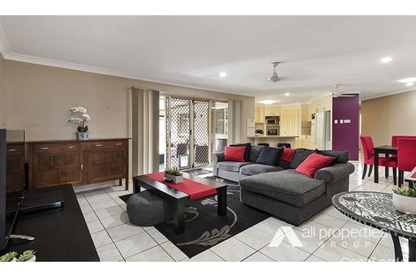 Property photo of 45 Solandra Circuit Regents Park QLD 4118
