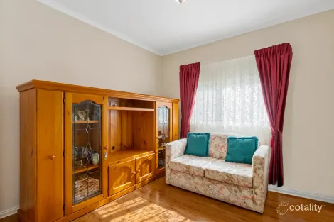 Property photo of 5 Carbine Court New Gisborne VIC 3438