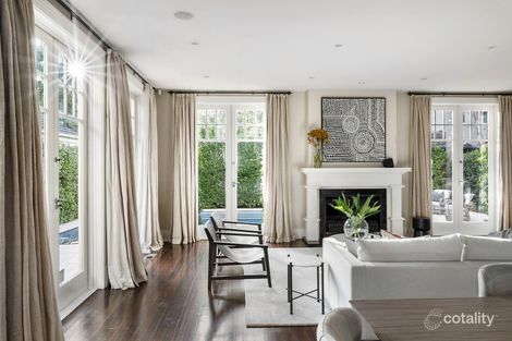 Property photo of 21 Huntingfield Road Toorak VIC 3142