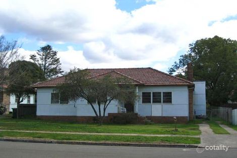 52 Gordon Ave, South Granville, NSW 2142