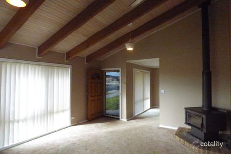 Property photo of 1 Blackwood Close Traralgon VIC 3844