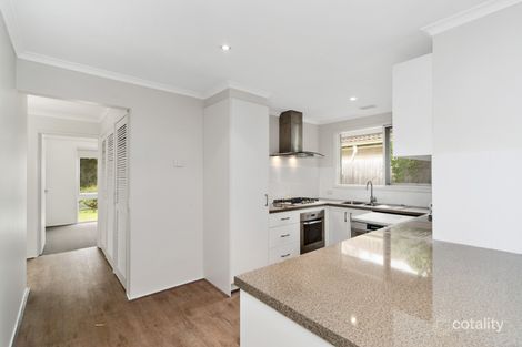 Property photo of 10 Inglenook Crescent Frankston VIC 3199