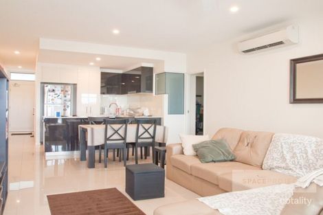 Property photo of 302/625 Wynnum Road Morningside QLD 4170