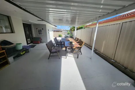 Property photo of 2/55 Government Road Labrador QLD 4215