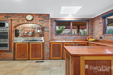 Property photo of 8 Kangaroo Ground-Warrandyte Road North Warrandyte VIC 3113