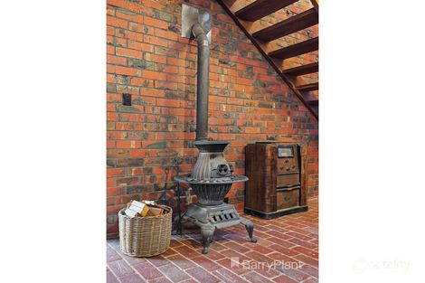 Property photo of 8 Kangaroo Ground-Warrandyte Road North Warrandyte VIC 3113