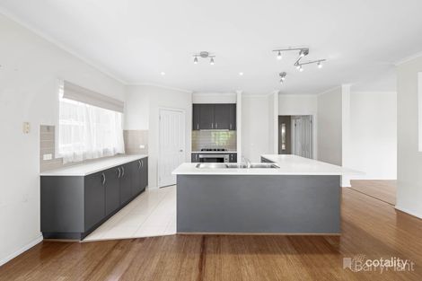 Property photo of 1 Papillion Way Narre Warren South VIC 3805