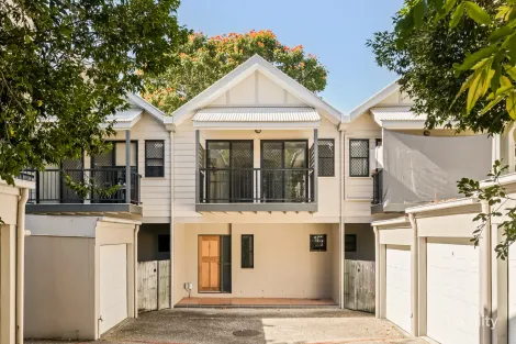 4/50 WARREN ST, ST LUCIA, QLD 4067