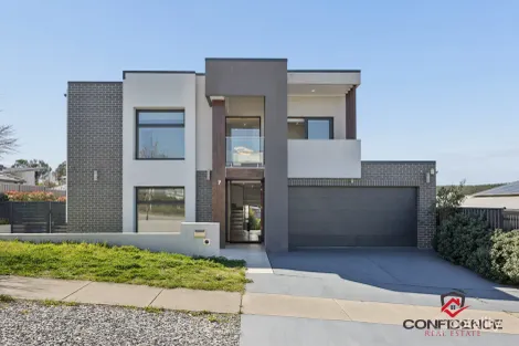 Property photo of 7 Willesee Rise Coombs ACT 2611