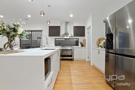 Property photo of 21 Bertie Street Manor Lakes VIC 3024