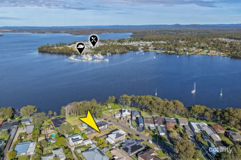 8 Lake View Ave, Brightwaters, NSW 2264