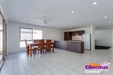 Property photo of 32 Fairweather Street Berrinba QLD 4117