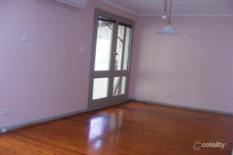 Property photo of 32 Myee Road Macquarie Fields NSW 2564