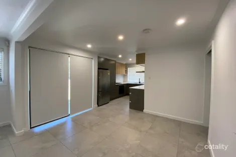 Property photo of 4 Bright Close Edensor Park NSW 2176