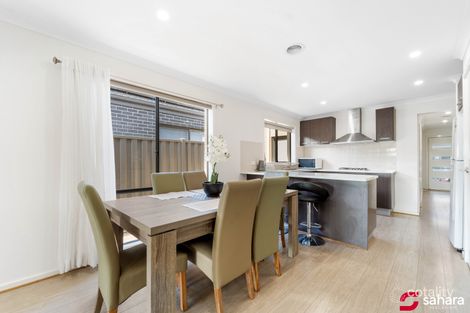 Property photo of 14 Canunda Way Tarneit VIC 3029